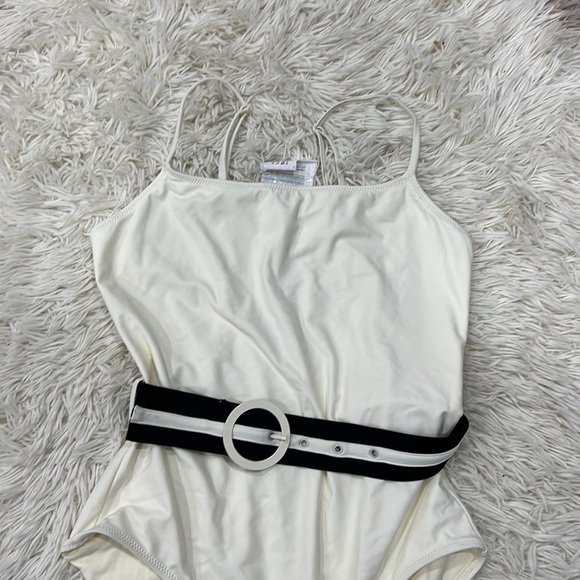 SOLID & STRIPED Nina Belted Swimsuit cream - Picture 5 of 12
